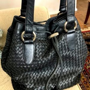 VINTAGE BLACK WOVEN LEATHER GANSON SHOULDER BAG